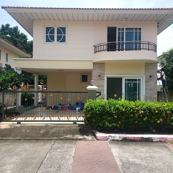 ขายที่ดินพร้อมบ้าน 2 ชั้น 59.5 ตรว. หมู่บ้านศุภาลัย พาร์ควิลล์ 5 ซอยรามอินทรา 5 ถนนรามอินทรา โทร 081-9308276